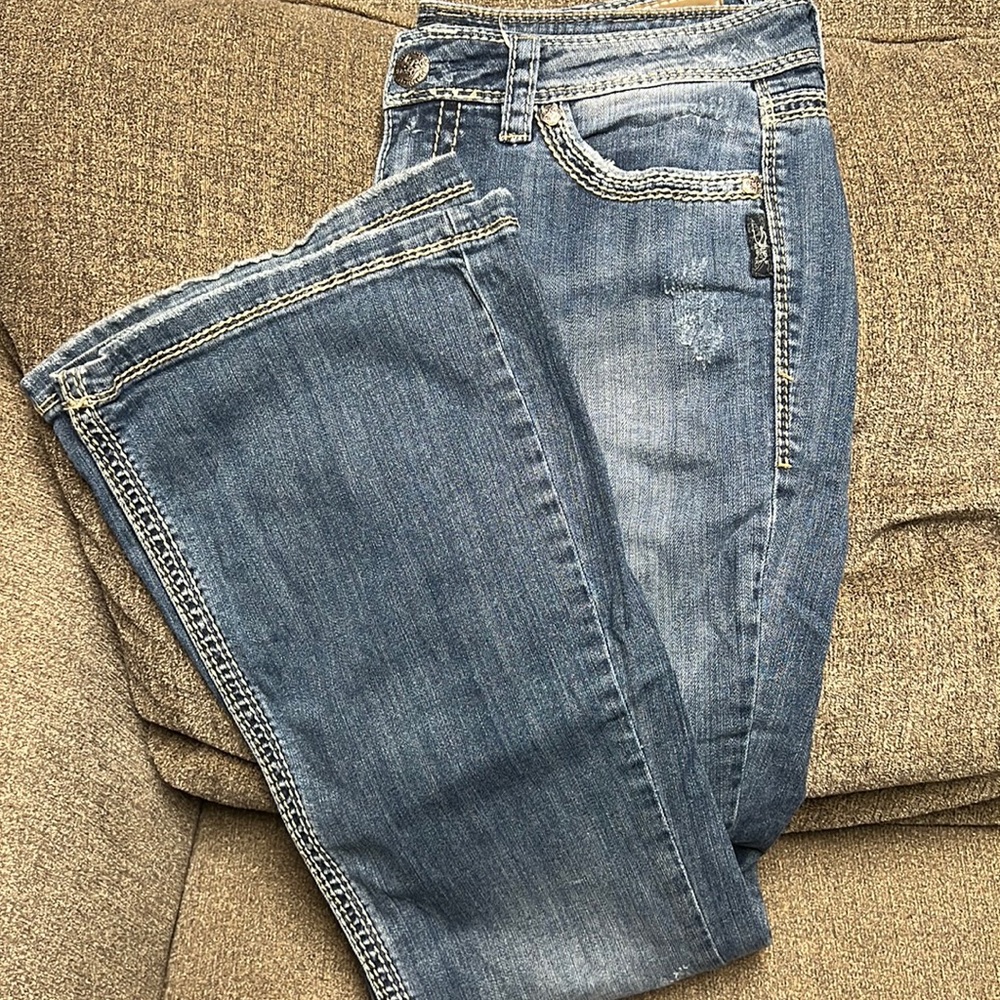 Silver Jeans Lola style. Size 30, flare opening. Light denim. Like new condition